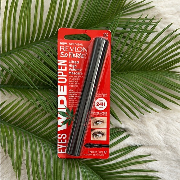 NIB Revlon So Fierce Lifted High Volume Mascara Black - Picture 1 of 1